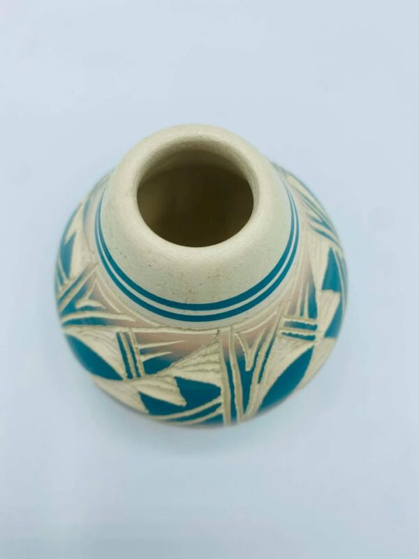 Native American Hozoni Pottery Vase Signed By Navajo Artist