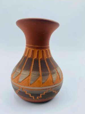 Signed "A. Bia" Hand-Curved Southwestern Native American Navajo Pottery Vase
