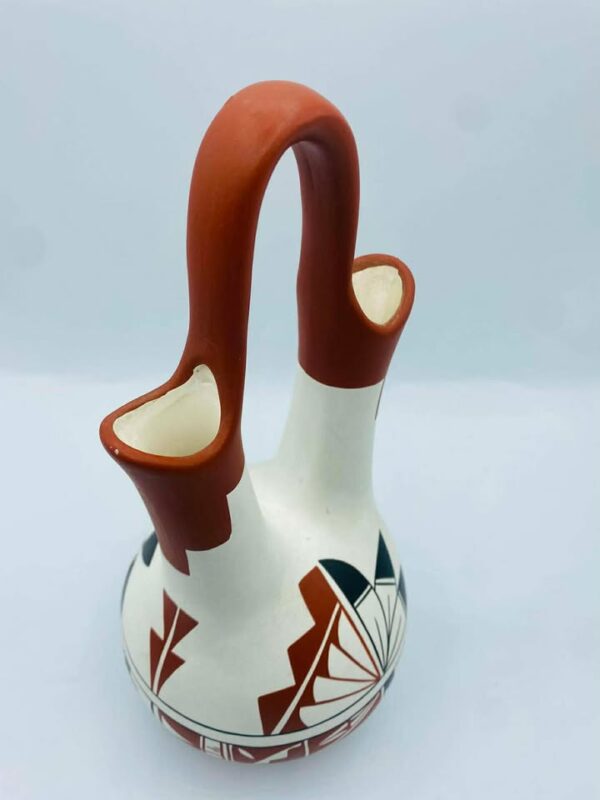 1987 Signed "SUNFLOWER" Taos Pueblo Native American Pottery Wedding Vase