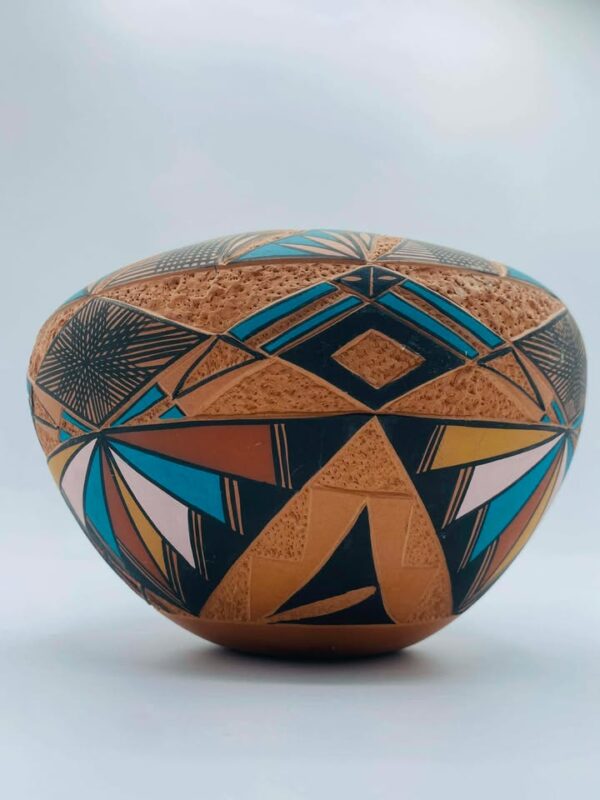 Signed 1991 Sky City N.M Acoma Pueblo Native American Pottery Vase