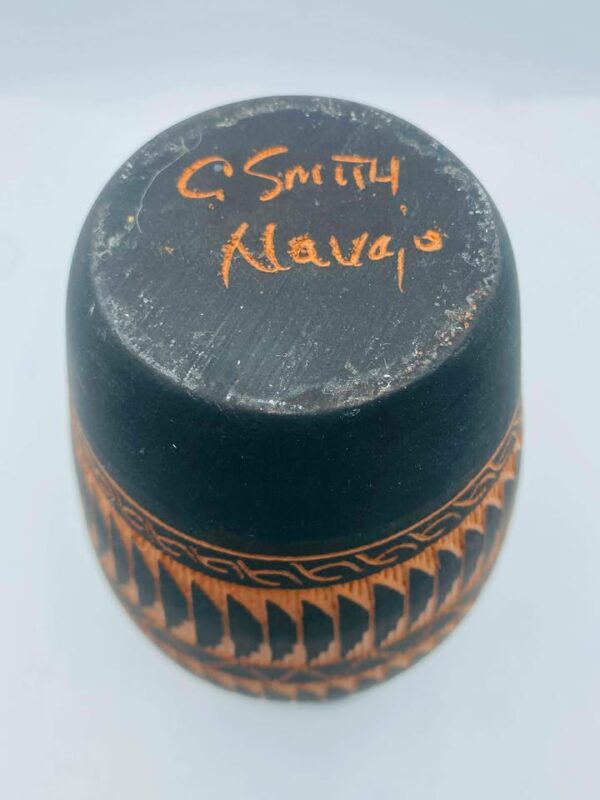 Signed "C. Smith" Native American Navajo Etched Pottery Vase