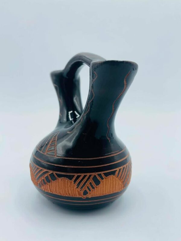 Signed "JID" Native American Navajo Etched Pottery Wedding Vase