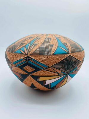 Signed 1991 Sky City N.M Acoma Pueblo Native American Pottery Vase